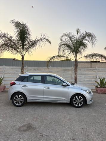 Hyundai i20 1.1 diesel 5 porte in pronta consegna - Foto 8