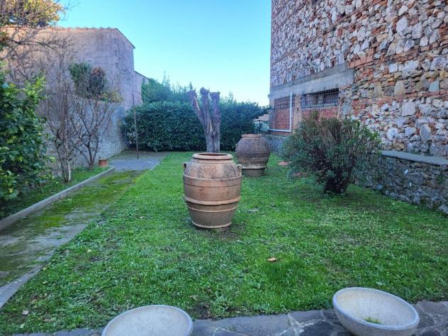 Terratetto in vendita a Buti 320 mq Rif: 1300386