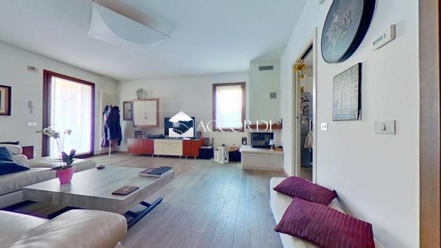 VILLA A SCHIERA di 5 vani e di 190 mq (MONTEBELLUNA) rif. DG368 - Foto 7