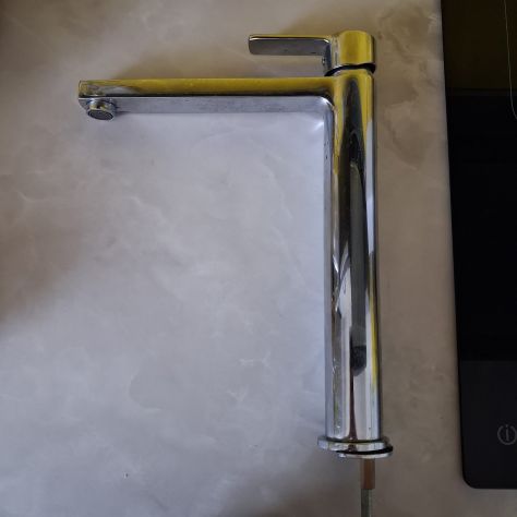 Rubinetto per lavello o mobile bagno
