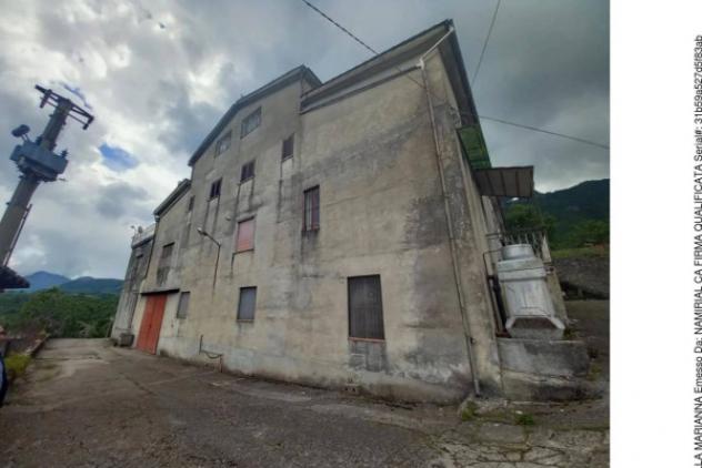 Immobile in asta di 400 m² in vendita a Petina - Foto 2