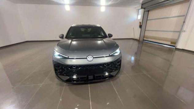 Volkswagen T-Roc 1.5 etsi R-Line 150cv dsg - Foto 2