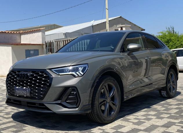 Audi Q3 SPB S Line interno 2.0 TDI 150CV S-Tronic 35