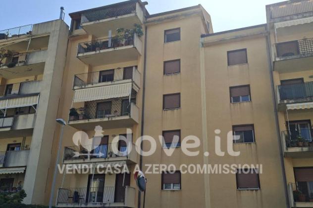 Appartamento di 120 m² con 4 locali e posto auto in vendita a Messina - Foto 3