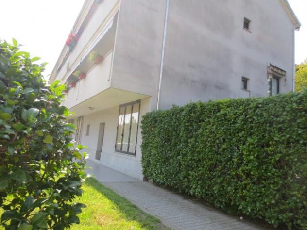 Verbania - ZONA PALLANZA VENDESI APPARTAMENTO