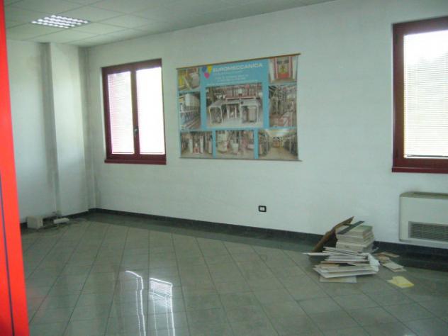 Immobile di 220 m² con più di 5 locali in affitto a Maranello - Foto 3