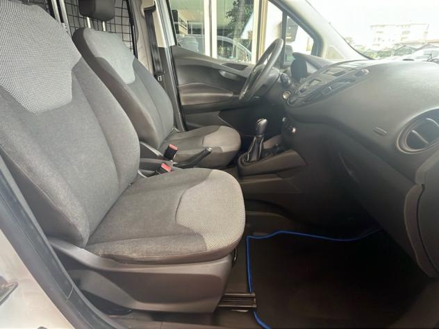 Ford Tourneo Courier 1.5 TDCi 75 cv Plus - Foto 9