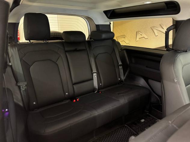 Land Rover Defender (2019) LAND ROVER 90 3.0D I6 200 CV AWD Auto SE - Foto 5