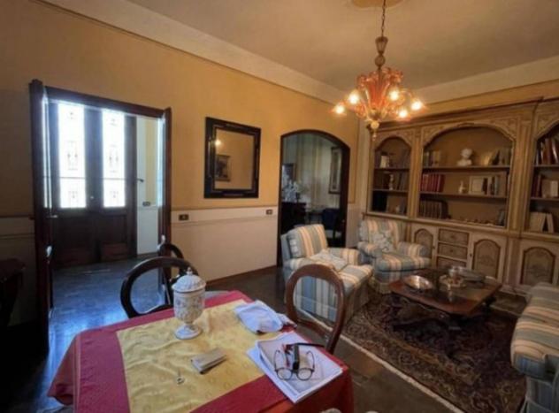 Immobile in asta di 243 m² con più di 5 locali e box auto in vendita a Lucca - Foto 7
