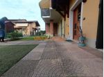 VILLINO IN CONTESTO RECENTE CON DOPPIO GIARDINO, TAVERNA E BOX DOPPIO