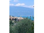 Villa a schiera con giardino e box auto