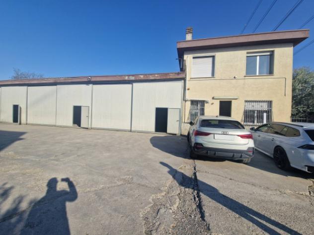 Immobile di 1100 m² con più di 5 locali in vendita a Settimo Milanese - Foto 4