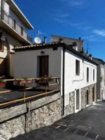 Immobile in asta di 42 m² in vendita a Montebello di Bertona - Foto 2