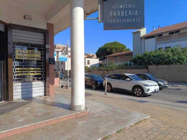 Locale commerciale in affitto a Ladispoli - Foto 12