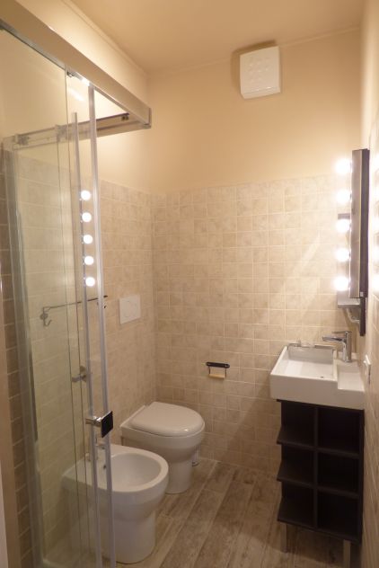 Stanza singola con bagno privato - Fermata METRO BLU M4 a 200mt. - Foto 5