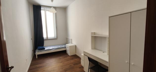Stanza in appartamento in affitto a Modena - Foto 4