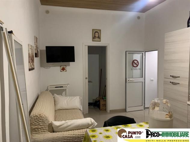 Tommaso Natale Appartamentino ristrutturato 70 mq su due livelli con doppio ingresso - Foto 9