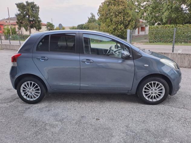 Toyota Yaris 1.3 3 porte M-MT Sol - Foto 5