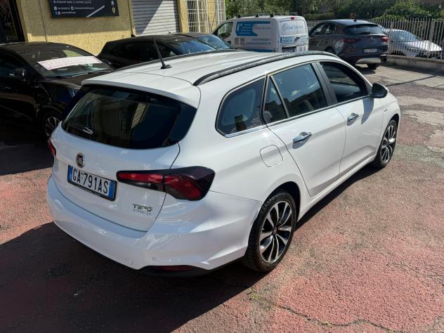 FIAT TIPO STATION WAGON 1.6 **CAMBIO AUTOMATICO** - Foto 4
