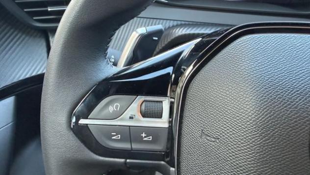 PEUGEOT 2008 1.2Hybrid 145CV e-DCS6 ALLURE*FULL LED*CARPLAY* rif. 24046981 - Foto 6