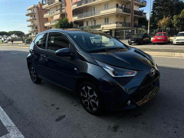 Toyota Aygo Connect 1.0 VVT-i 72 CV 5 porte x-play LED NAVI KAMERA PDC CERCHI 16 - Foto 2