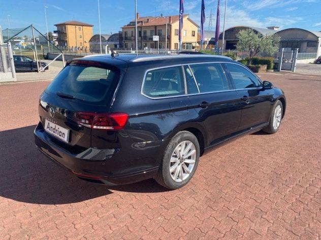 Volkswagen Passat Passat Variant 2.0 TDI SCR 122 CV EVO DSG Business - Foto 6