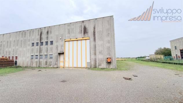 CAPANNONE CON PALAZZINA UFFICI IN VENDITA A BERNAREGGIO - Foto 11