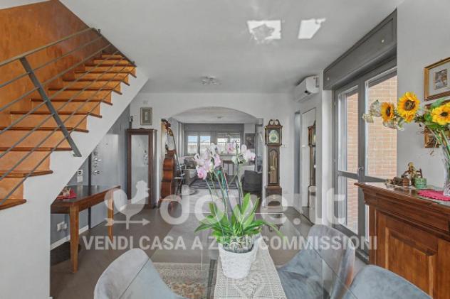Attico / Mansarda di 176 m² con 5 locali e box auto in vendita a Milano - Foto 4