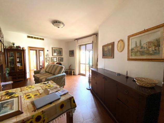 Ottimo trilocale con terrazzo.