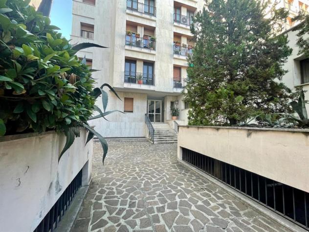 gll1000 - grande trilocale arredato, spese condominali e riscaldamento inclusi - Foto 3