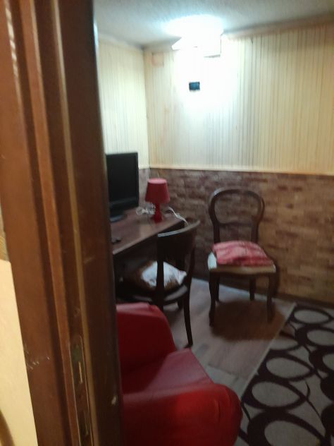 Trilocale in villa arredato zona camaldoli - Foto 3