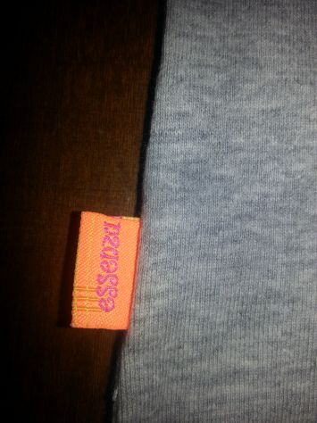 1TOP/CANOTTIERA NUOVA PER USCIRE DA DONNA,ORIGINALE MARCA"ESSENZA"IN 100% COTONE - Foto 3