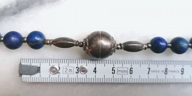 IMPORTANTE ANTICA COLLANA ETNICA IN LAPISLAZZULO ED ELEMENTI IN ARGENTO. - Foto 8