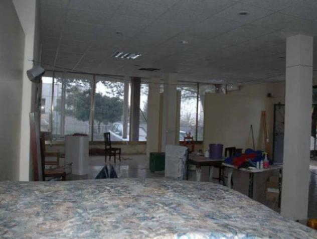 Immobile in asta di 610 m² con più di 5 locali in vendita a Campello sul Clitunno - Foto 3