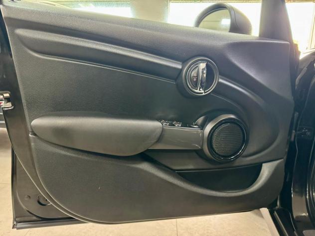 Mini One D 1.5 95cv 2018 - Foto 9