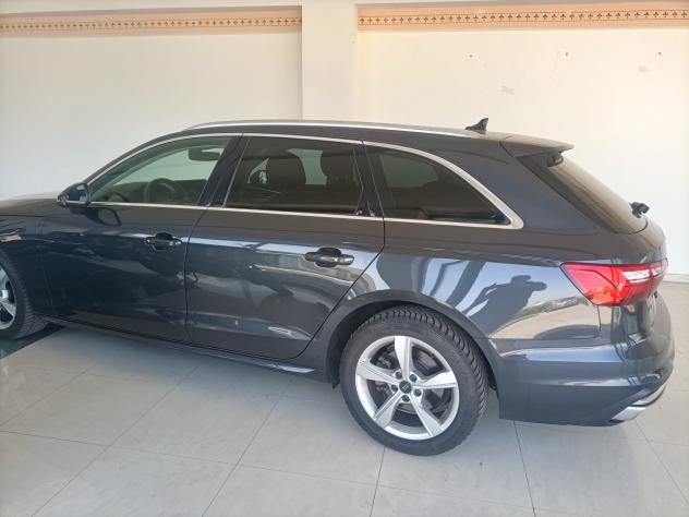 Audi A4 S.W. TDI/136 CV S tronic Advanced 12/2022 - Foto 3