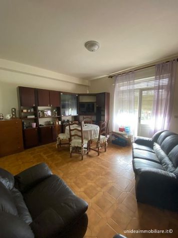 Sesto Calende - ampia casa indipendente con giardino - Foto 6