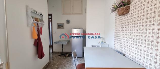 CENTRO STORICO - Corso Italia - Appartamento arredato al 6° piano c/a - 140 mq ca, 4 vani+acc., con vista sulla città. Euro 600 CL G - Foto 8