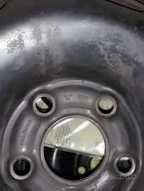 4 cerchioni in ferro 5 fori 14 originali vw polo4 cerchioni in ferro 5 fori 14