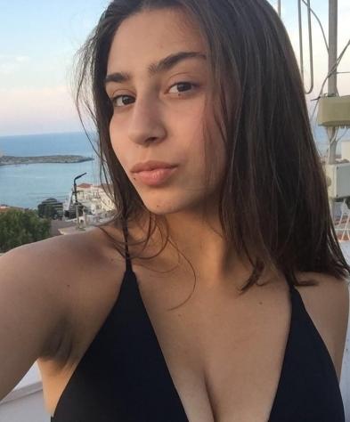 Maria Rosaria: In cerca di un uomo vero Tel: