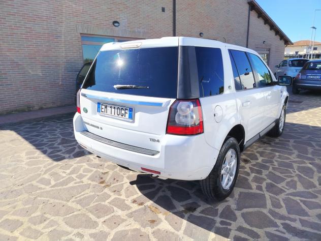 Land Rover Freelander 2.2 TD4 S.W. SE - Foto 4