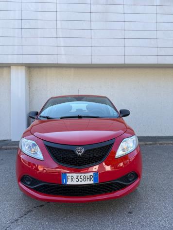 Lancia Ypsilon 1.2 69 CV 5 porte GPL Ecochic Gold - Foto 2