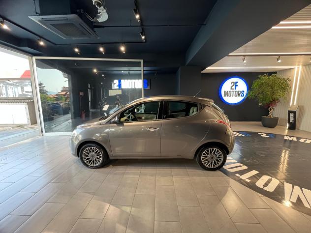 Lancia Ypsilon 1.3 MJT 16V 95 CV 5 porte S&S Silver - Foto 9