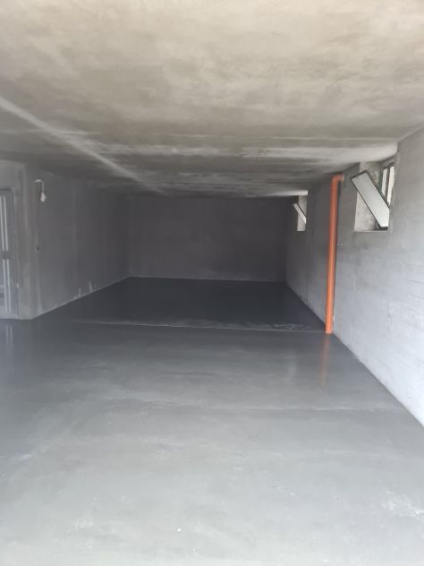 Garage in Busca. - Foto 4