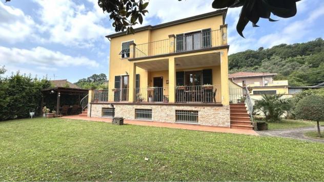 Villa in vendita a Arcola 180 mq Rif: 1332082