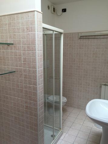 GAVIRATE bilocale con terrazzo vista lago - Foto 8