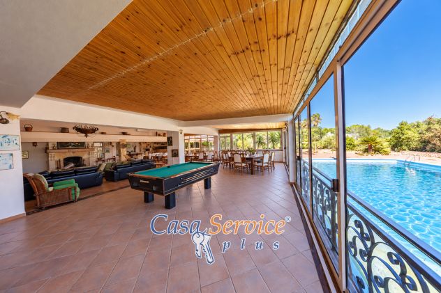 VILLA DI PRESTIGIO CON PISCINA A RUFFANO