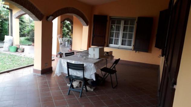 Villa di 370 m² con più di 5 locali e box auto doppio in vendita a Soliera - Foto 2