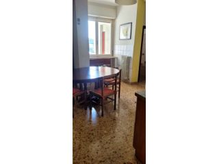 x studentesse/i SINGOLE