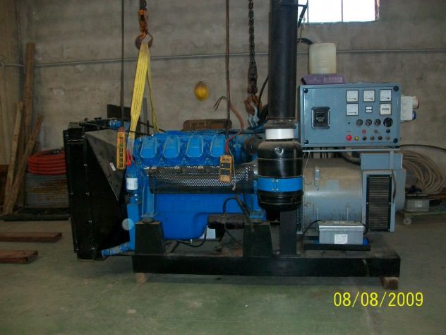 Gruppo Elettrogeno Diesel di potenza =180 KVA Volt 380/220 Trifase